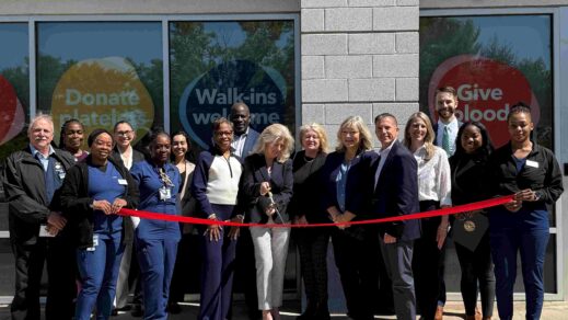 NEW JERSEY BLOOD SERVICES HOSTS GRAND OPENING OF NEW STATE-OF-THE-ART DONOR CENTER IN HOLMDEL